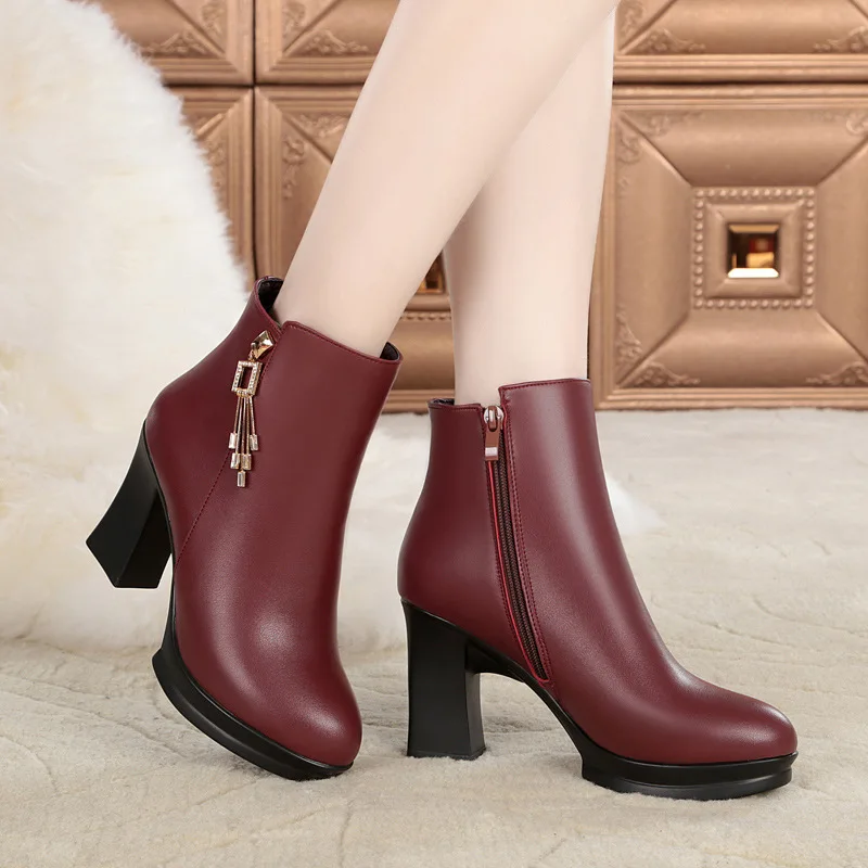 

2020 New Autumn Winter Women Boots High Heel Shoes Tide Boots Comfortable Wild Plus Velvet / Wool Snow Boots Real Leather Boots