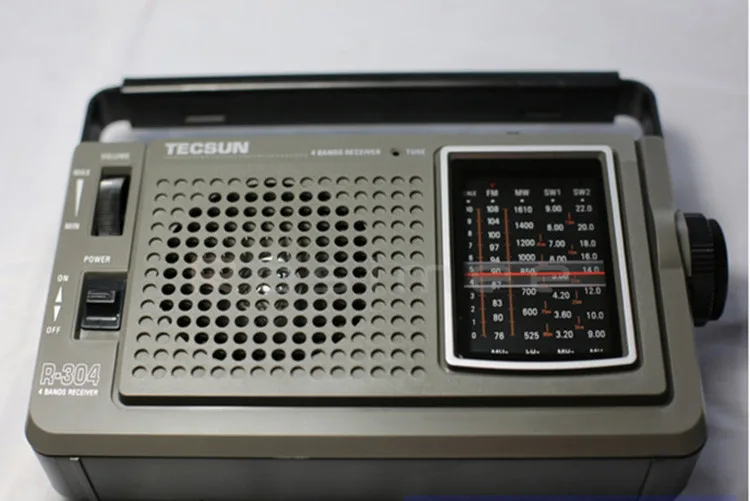 TECSUN R-304 R-304P Высокочувствительный fm-радио MW/SW радио приемник встроенный динамик цифровой приемник портативное радио