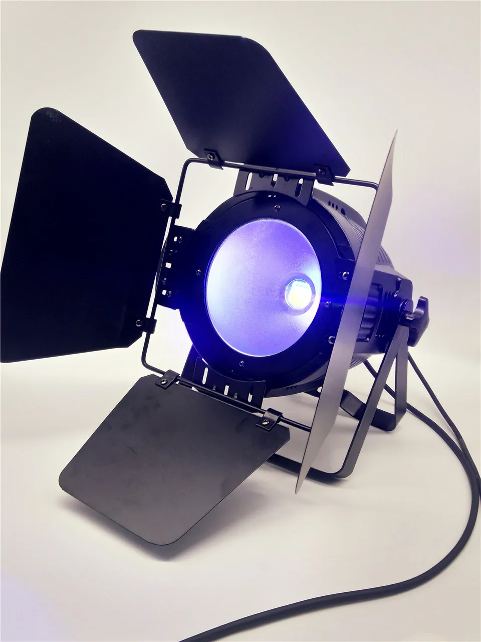 LED Par COB 200 Вт с дверью сарая высокой мощности алюминиевый корпус сценическое