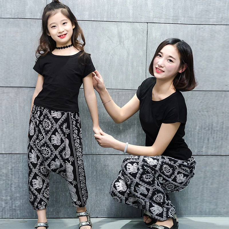 Платья для мамы и дочки Семейные комплекты одежда сына повседневная девочек