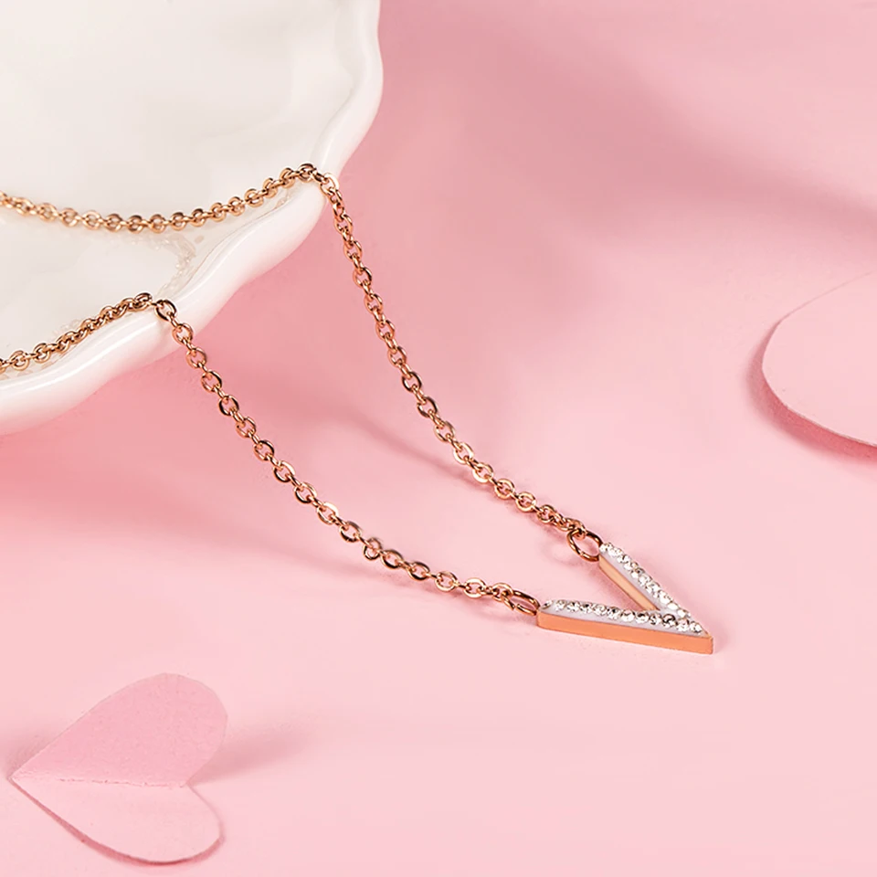 Zircon V Alphabet Pendant Necklace Titanium Stainless Steel Chain Inlaid Trendy Women Jewelry Gift Dropshipping | Украшения и