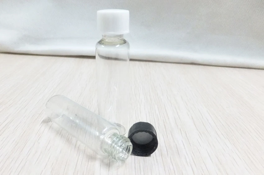 

100PCS Clear Empty Mini Glass Bottle Small Glass Vials With Black Screw Neck Cap Contenitori Cosmetici Vuoti Sample Vial 3cc 3ml