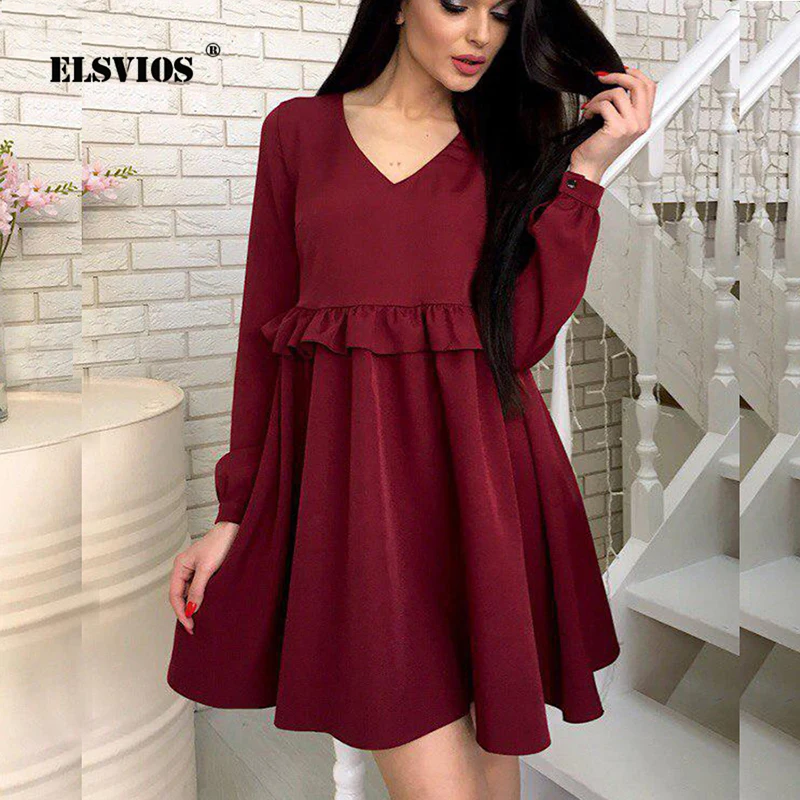 Платье женское демисезонное с V-образным вырезом и оборками | Женская одежда