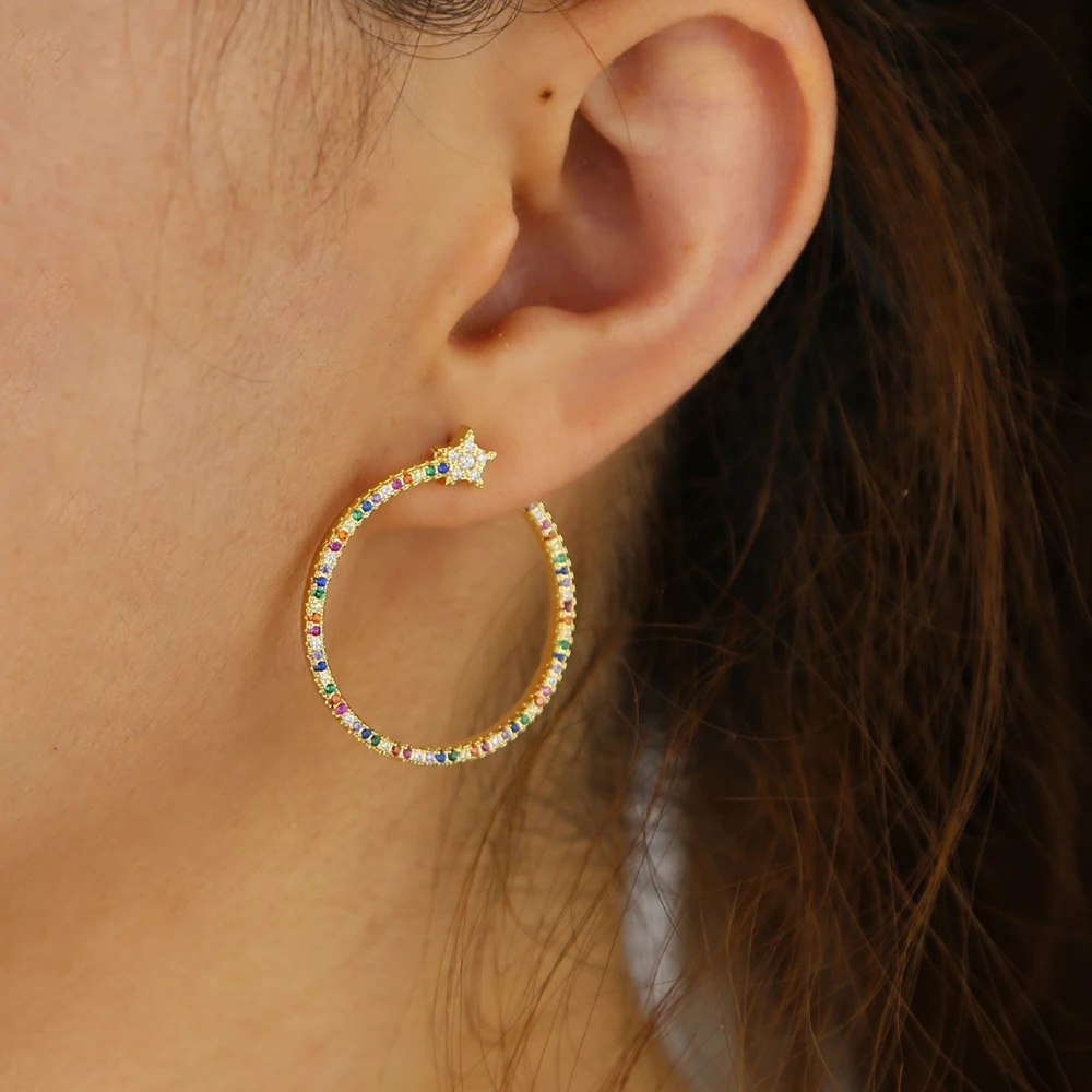 Милые серьги-кольца с фианитами в виде звезд и колец позолоченные серьги белым