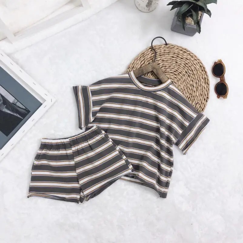 Детский комплект одежды из 2 предметов футболка и шорты в полоску весна-лето 2019 -