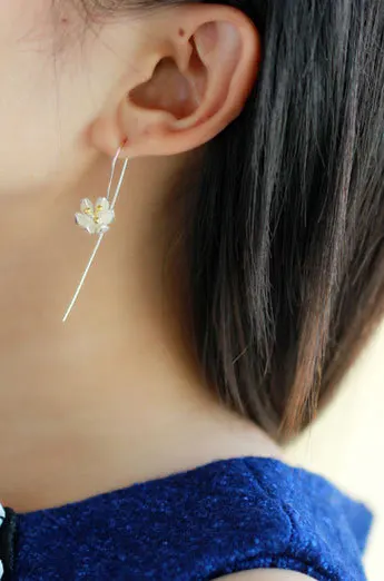 Серьги ручной работы в новом стиле серебряного цвета длинные серьги с рисунком