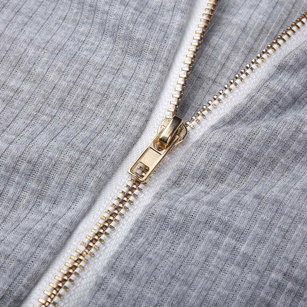 Женская блузка с круглым вырезом открытыми плечами и длинными рукавами на молнии