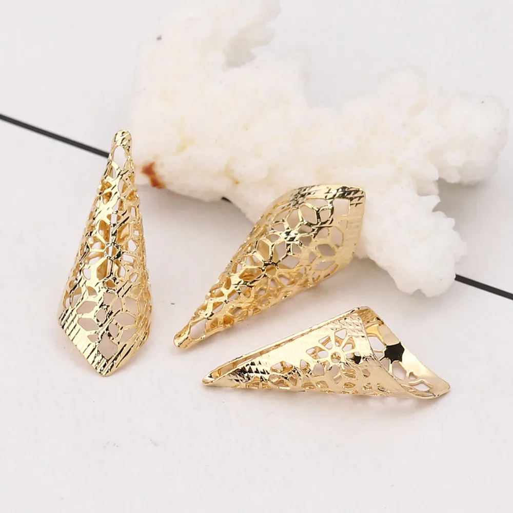 Медные шарики DoreenBeads колпачки с музыкальным инструментом наполненные золотом