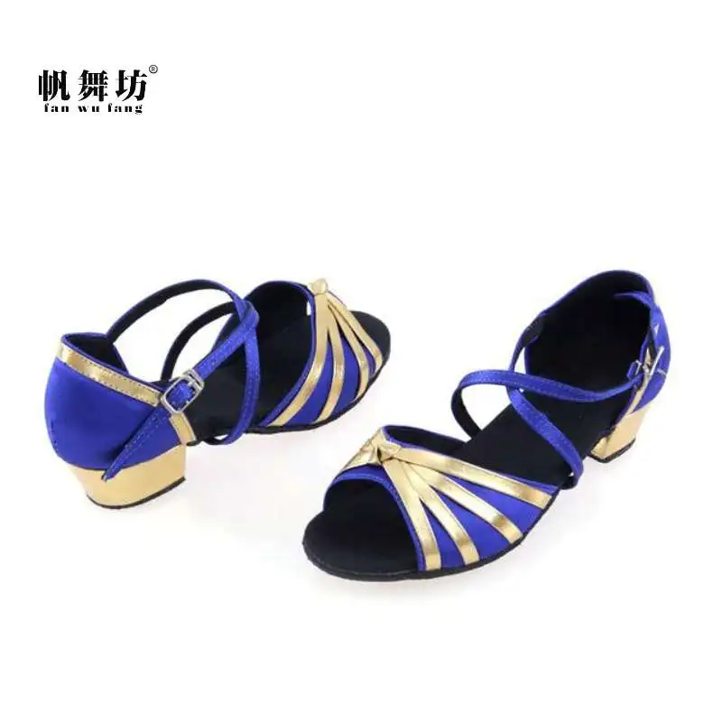 Новое поступление 2017 сатиновые туфли для латинских танцев сандалии бальных