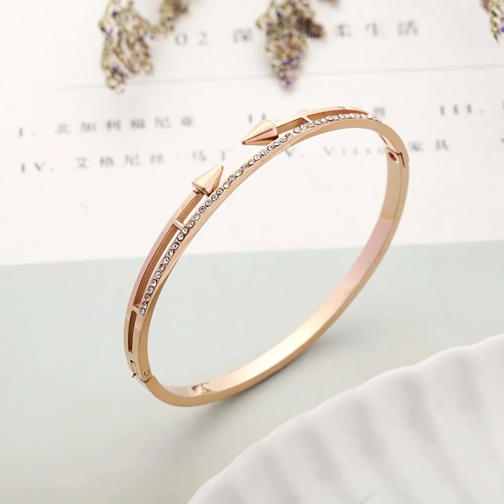top quality Brand Conical Arrows Cubic Zirconia Stone stainless steel Bracelets &amp Bangles Nail Cuff punk style party acce | Украшения и