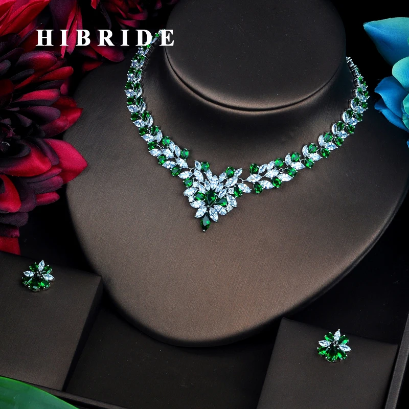 Комплект украшений HIBRIDE колье и серьги Блестящие Зеленые фианиты N-477 | Украшения