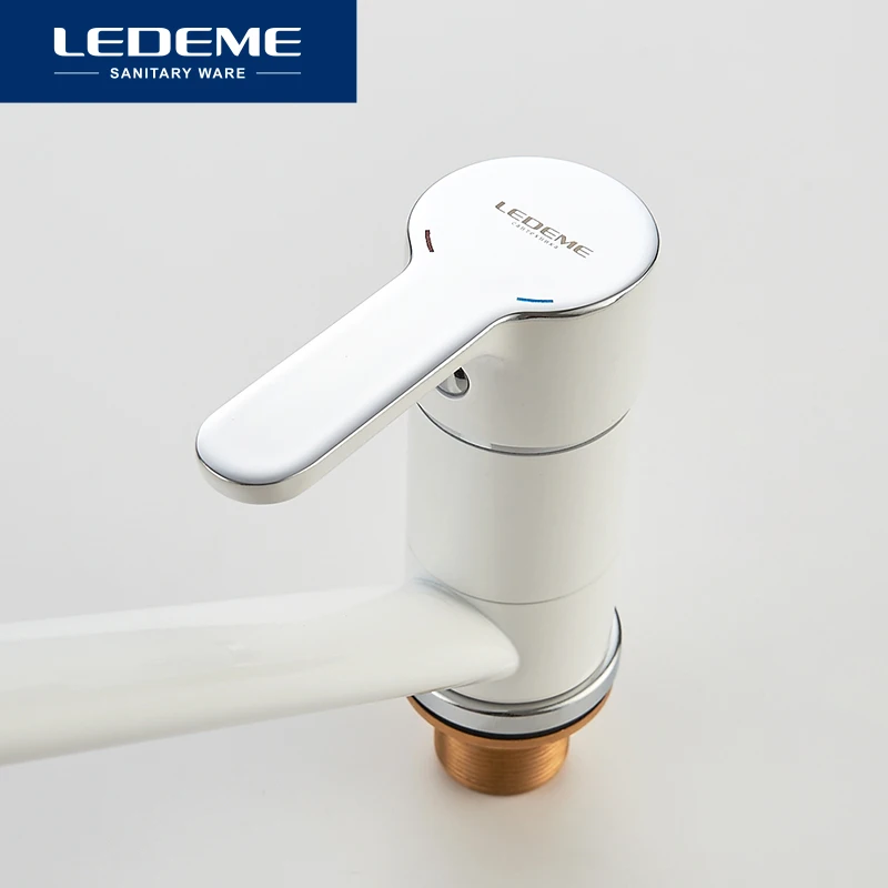 LEDEME New Classic Style Kitchen Faucet Solid Brass Single Handle Cold and Hot Water Tap 360 Degree Rotation Spray Paint Faucets |