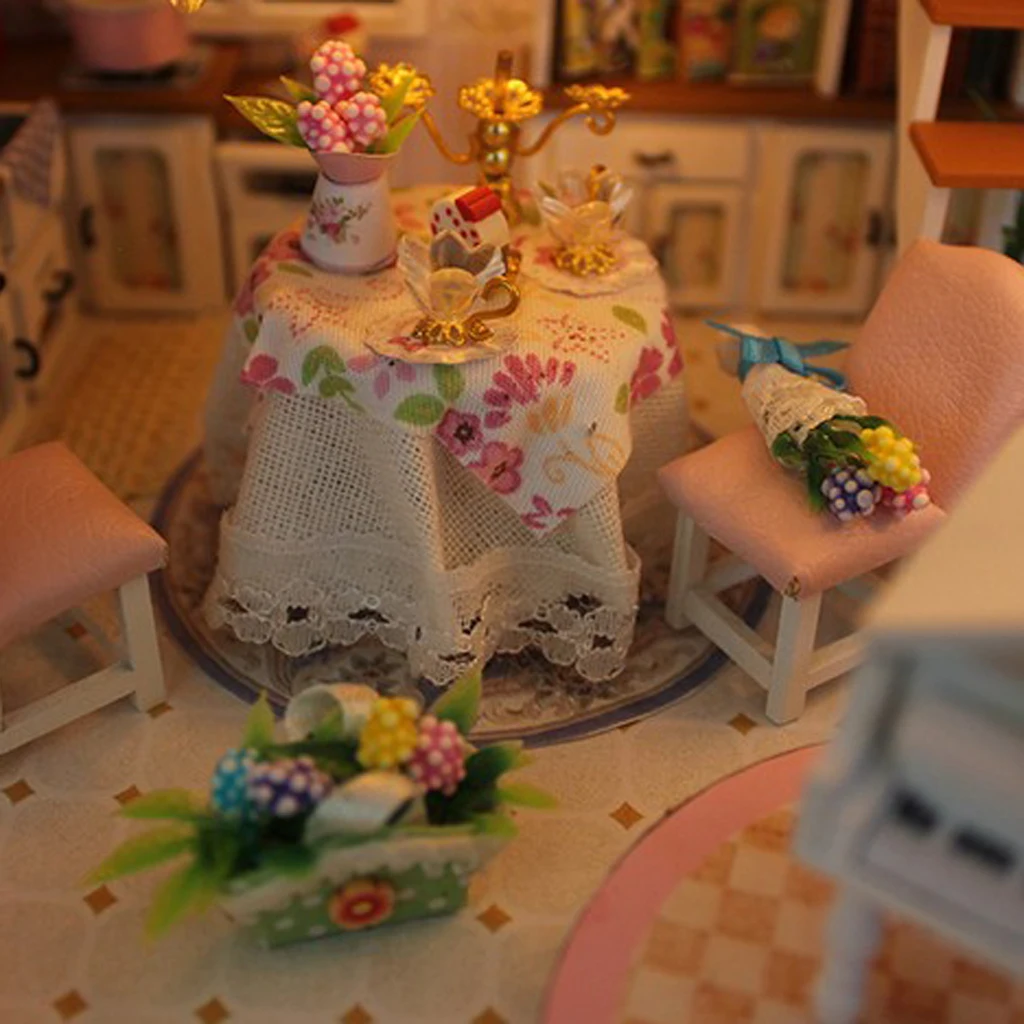 1/24 миниатюрный кукольный домик Diorama DIY Набор аксессуаров Романтический семейный дом для праздника детский подарок на день рождения