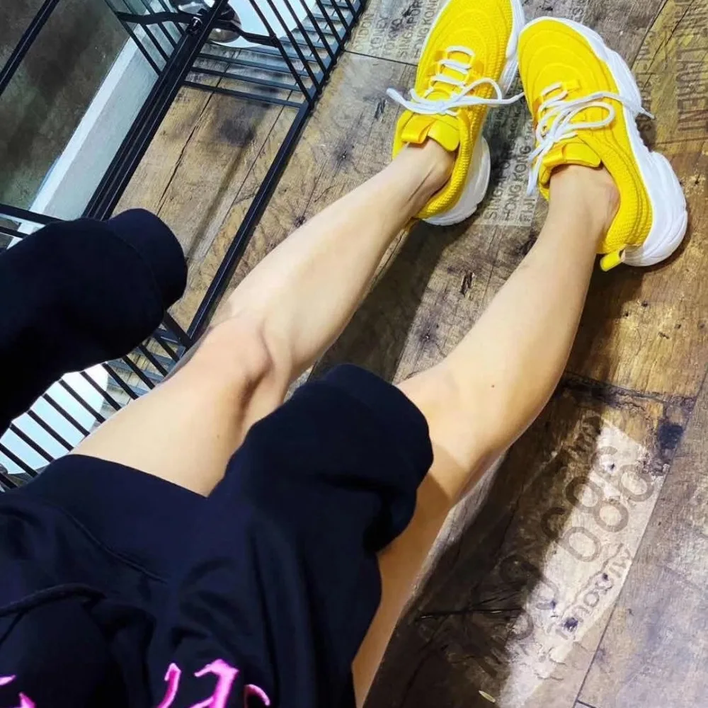 Женские кроссовки из натуральной кожи с круглым носком удобная повседневная