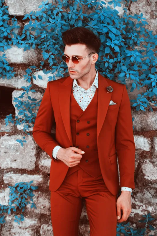 2019 New Red Men's Slim Fit Elegant Suit Peak Lapel Men Grooming Business Prom Suit Men Tailor Made 3 Pieces Costume Homme Suits