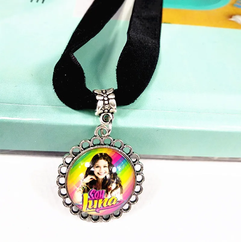 

12pcs/lot (Mixed models)Jiangzimei New style Super pop singer Soy Luna Elenco de Soy Luna silver Necklace I'm moon glass Pendant