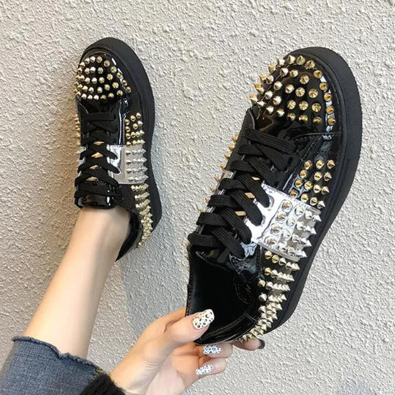 Туфли женские на плоской платформе удобные повседневные лоферы с круглым носком