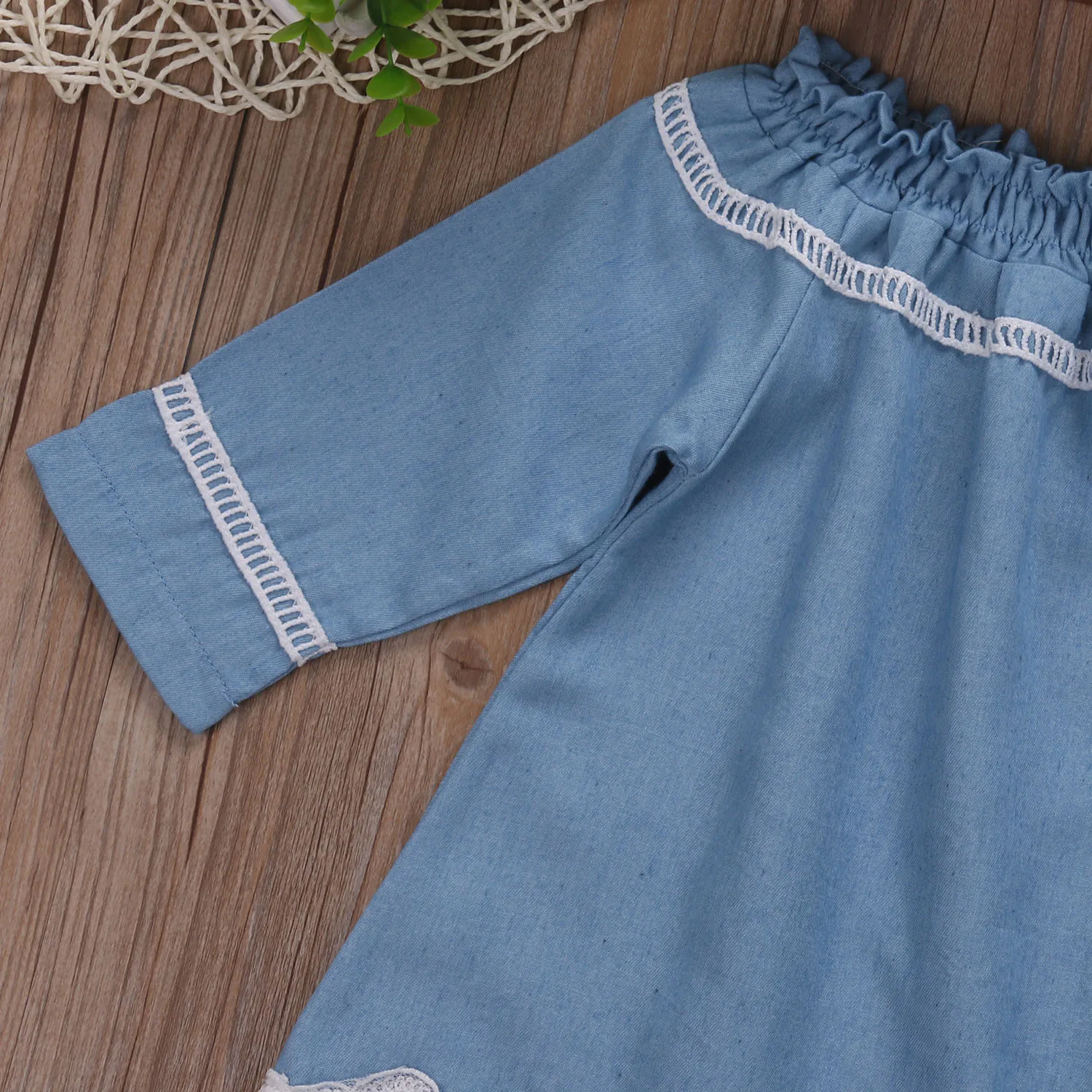 Джинсовое платье с открытыми плечами для новорожденных девочек кружевное прямое