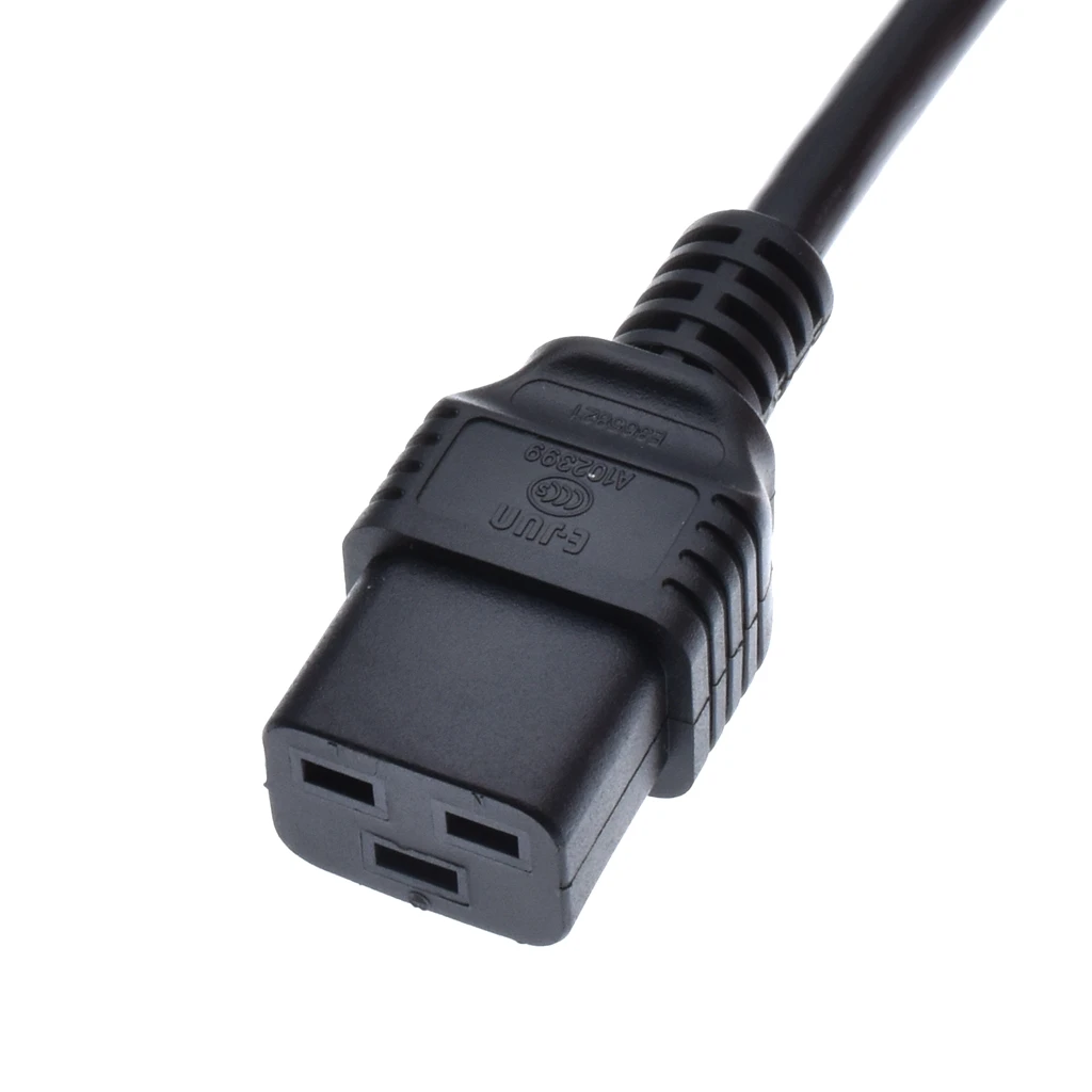 IEC 332P6 подключается к гнездовой розетке 332C6 и соединителю C19 с штекерным входом 60320