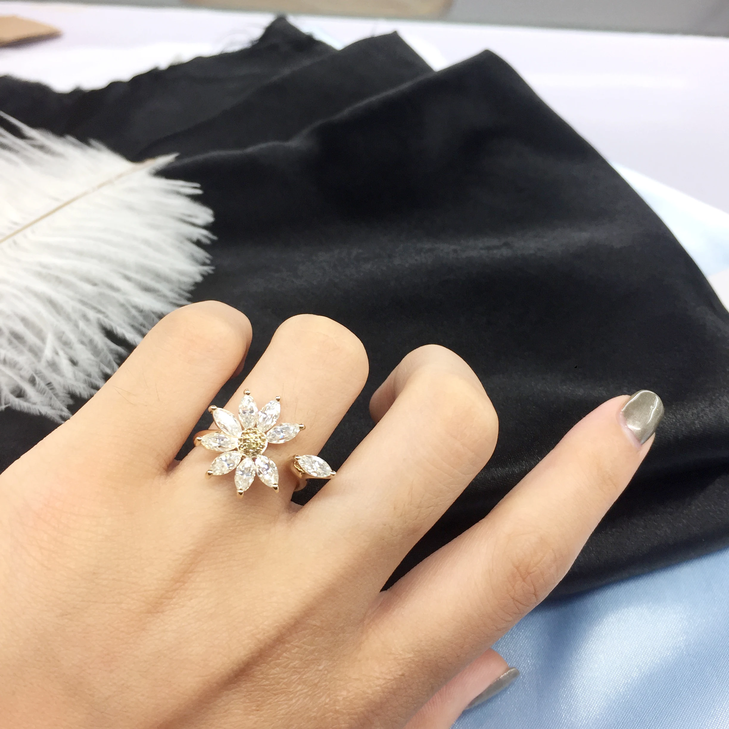 Au750 Solid 18K Yellow Gold 9pcs Moissanite Marquise Cut Engagement Ring Bridal Wedding Jewelry Dainty Female Finger | Украшения и