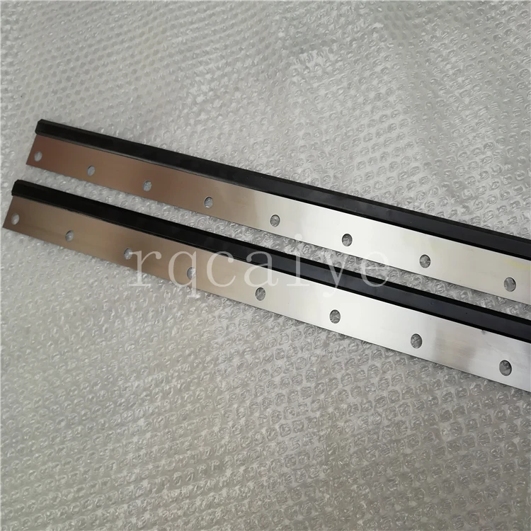 

4 Pieces Komori Lithrone 28 AW Wash Up Blade 775mm Width 40 ,11 Holes Printing Machine Parts