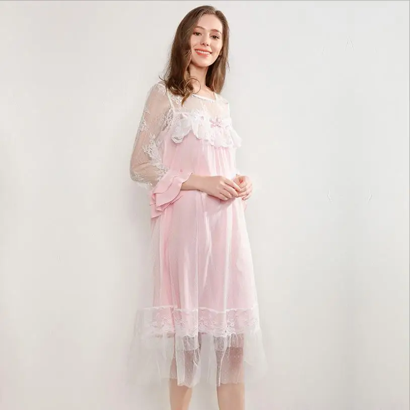 

Sleepwear 2020 spring new fashion Women's Elegant silky fabric Lovely Lace dress Yarn Skirt ruffles stitch Sleeping dress wq1002