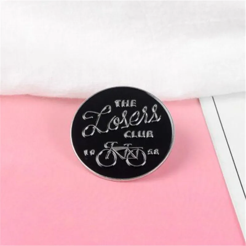 WKOUD Loser Club Pins Stephen King Броши Pennywise нагрудные булавки Значки для фильмов все мы