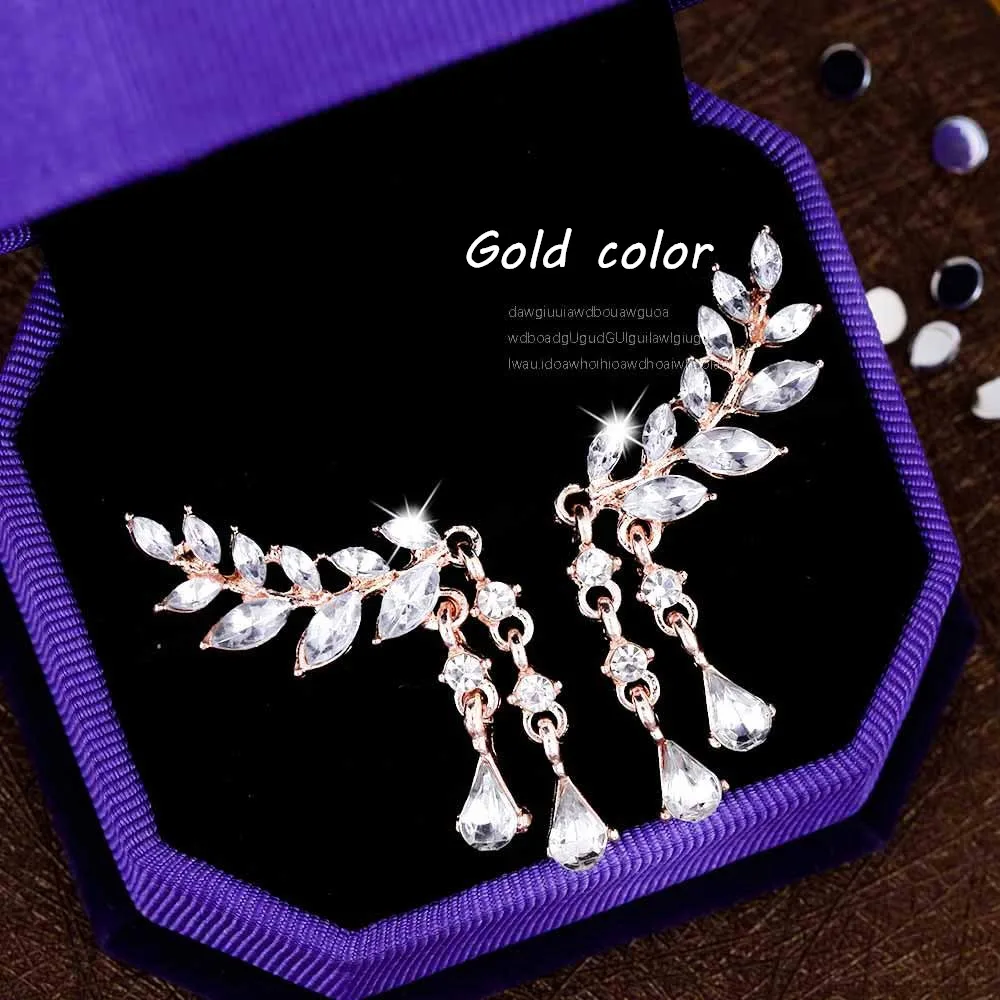 

Новинка, женские серьги-подвески с блестящими кристаллами