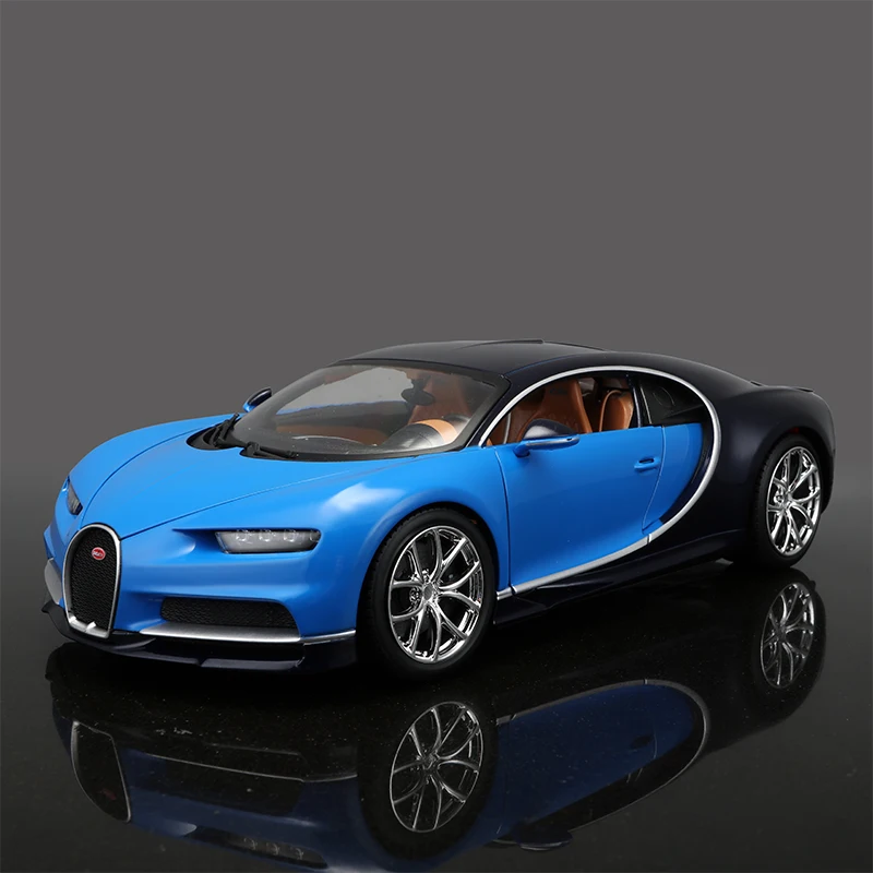 Литая модель автомобиля Bugatti Chiron Roadster BBURAGO 1:18 металлическая игрушка подарок