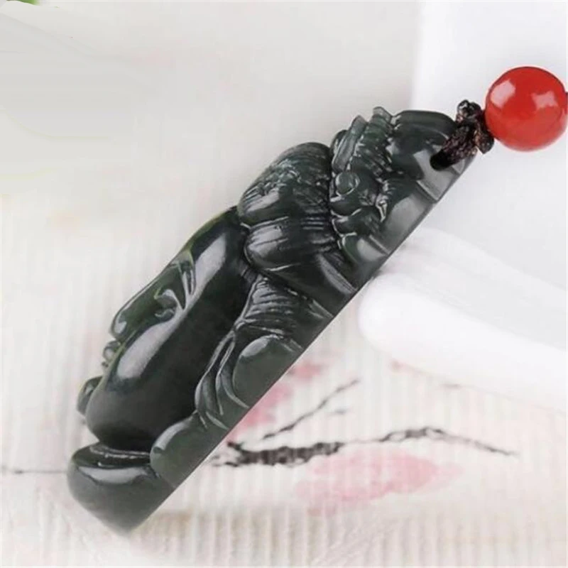 Ожерелье с подвеской из нефрита 100% Green HETIAN Jades, вырезанной в образ Бодхисаттвы Гуаньин, покровительницы мужчин.