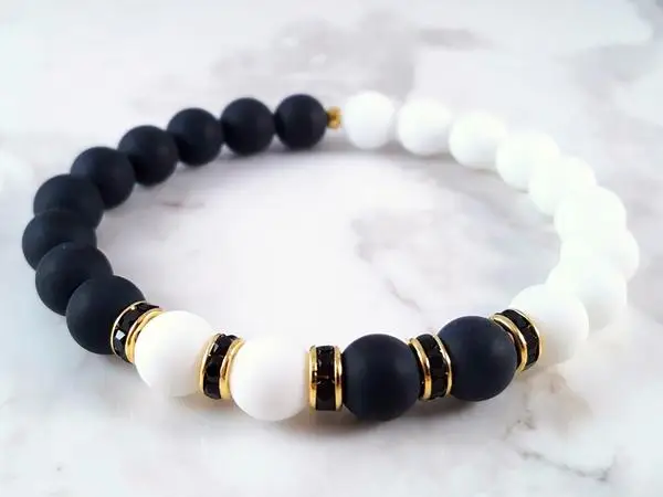 Natural Matte Black Onyx Handcrafted with Light White Alabaster and Five Glass Crystal Spacers Bracelet For Women Men | Украшения и