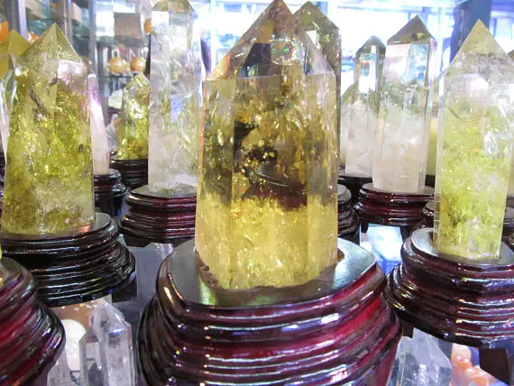 Гигантский кристалл кварца Tower Point чистый белый кварц Радужный Кварц Сфера