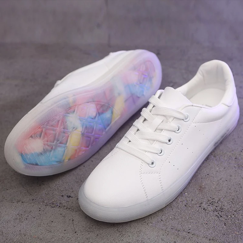 Женские кроссовки из искусственной кожи на плоской подошве дышащие летние