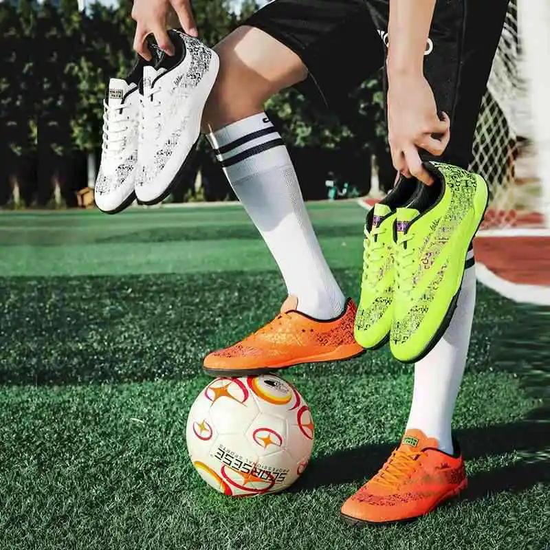 FitWee спортивная обувь мужские сникерсы футбольная скорость водонепроницаемые