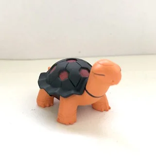 4 см Riolu Fennekin Torchic Chespin аниме мультфильм экшн и игрушки Фигурки Коллекция Модель игрушки Кен Ху магазин pks - Цвет: Золотой