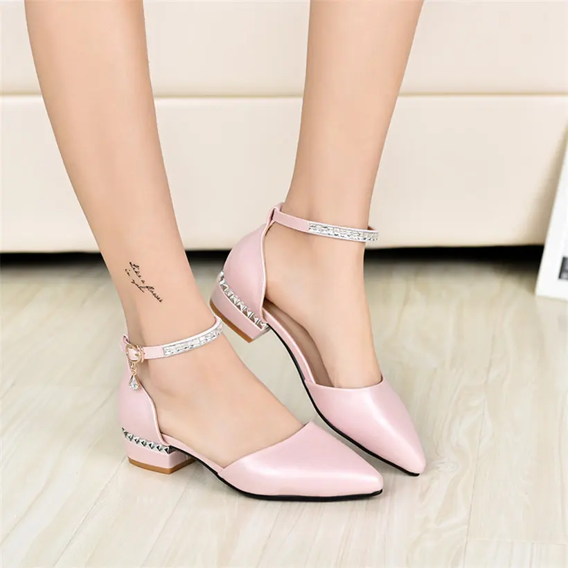 Pink Летние женские туфли-лодочки с ремешком на щиколотке; Низкий блочный каблук; цвет розовый; искусственная кожа; острый носок; белые свадебные вечерние туфли с кристаллами; D'Orsay; обувь для деловой женщины - Цвет: Pink