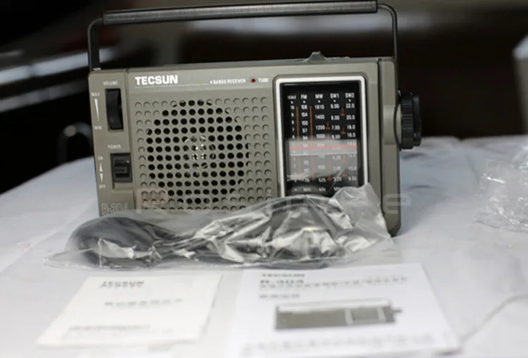 TECSUN R-304 R-304P Высокочувствительный fm-радио MW/SW радио приемник встроенный динамик цифровой приемник портативное радио