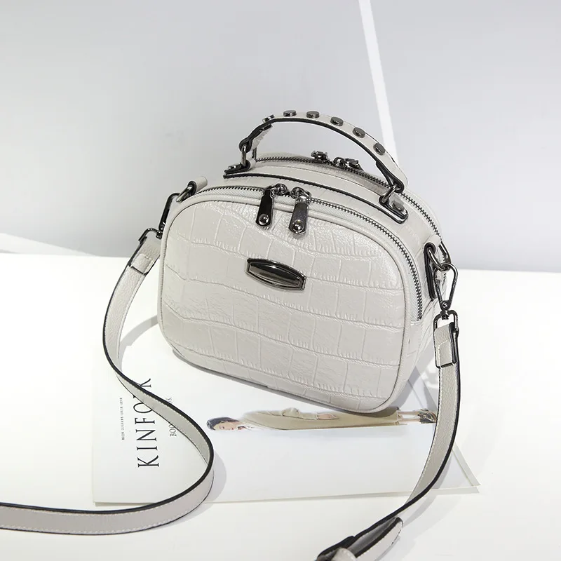 Бежевый New Women Handbags Leather Zipper Shoulder Bags Female Vintage Clutch Crossbody Messenger Bags Ladies Fashion Small Flap - Цвет: Бежевый