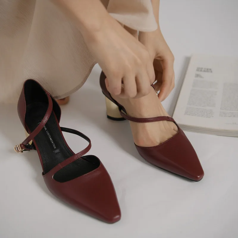 2019 Spring New Shoes Women Covered Heel Buckle Strap Leather High Heels Office Lady Black Pumps | Обувь