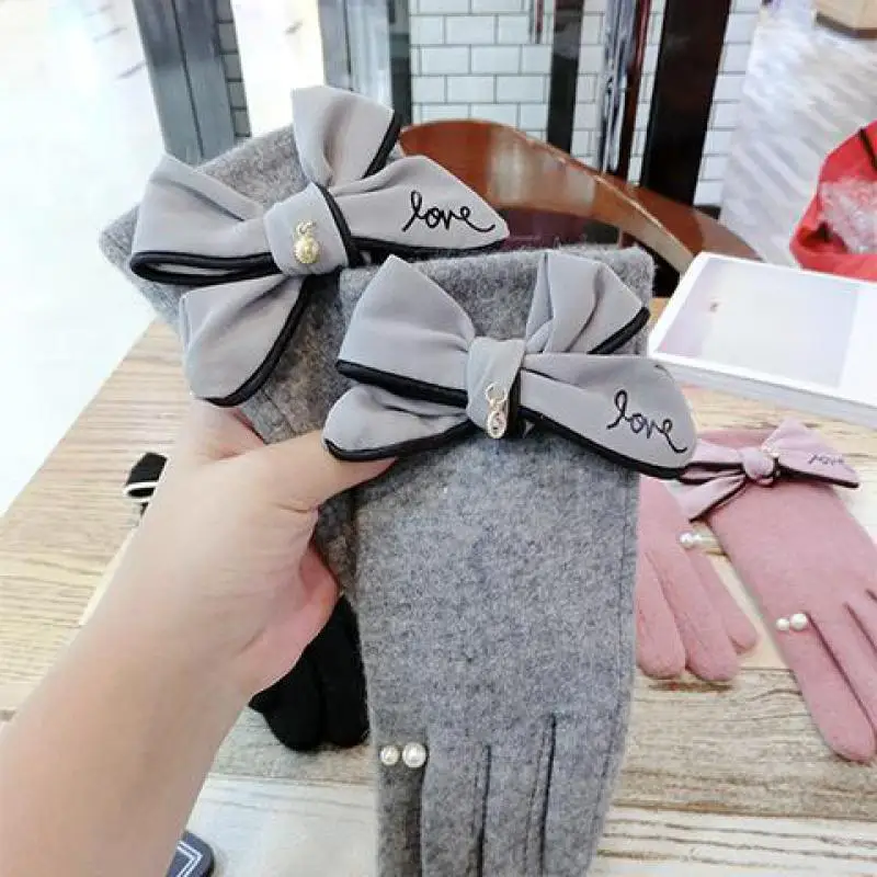 2018 Autumn Winter Gloves Women Fragrant Style Cute Bowknot Rabbit Hair Wool Blended Touch Screen Female Mittens AGL400 | Аксессуары для