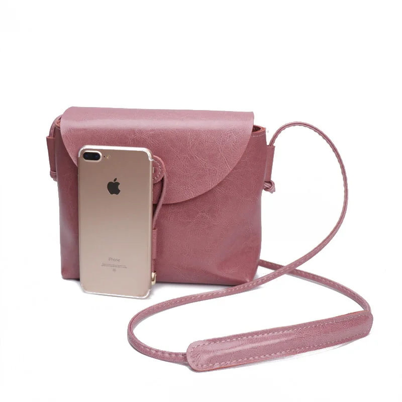 Женская сумка мессенджер Zency в простом стиле из 100% натуральной кожи с небольшим