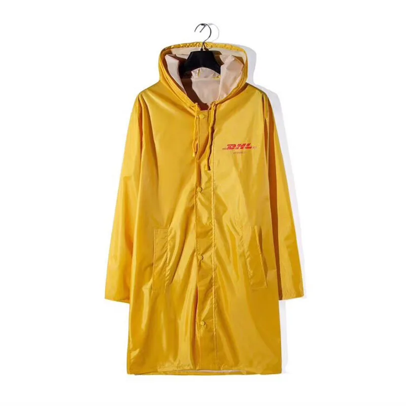 2017 Vetements x DHL Письмо Печатные Женщины Мужчины Непромокаемую Куртку Пальто