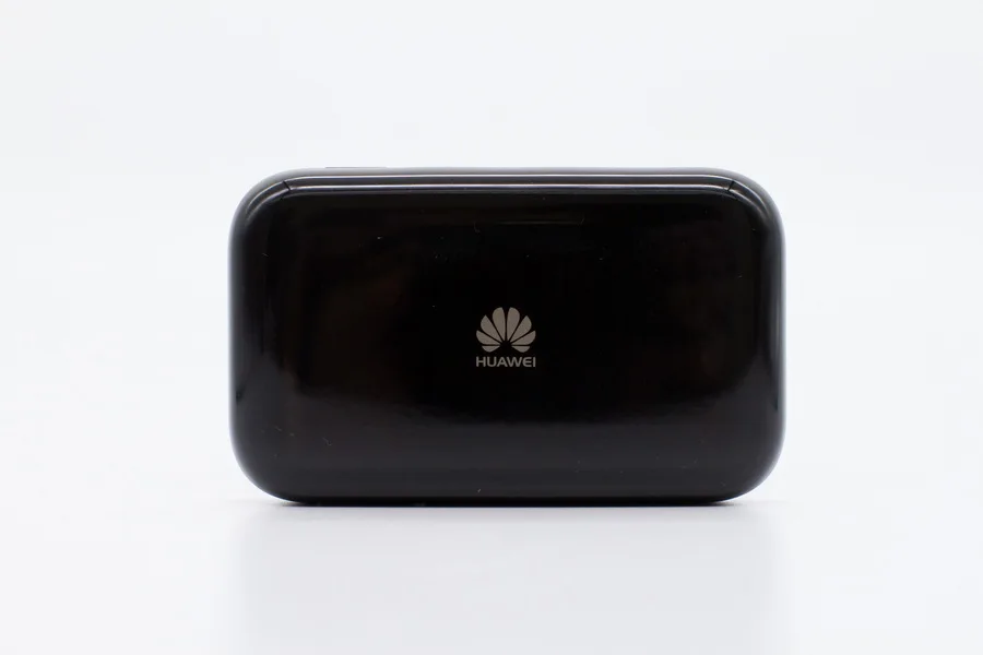Huawei E5577cs 321 мобильный точку доступа Wi Fi 150 Мбит/с 4 аппарат не привязан к оператору
