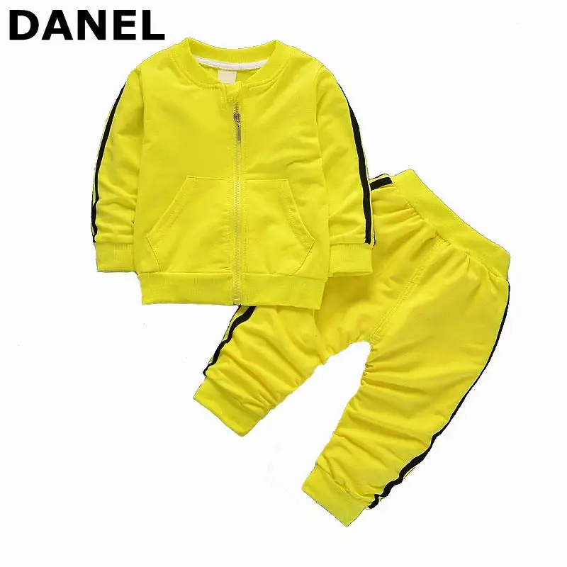 Коллекция 2017 года модные осенне-зимние комплекты одежды для маленьких мальчиков