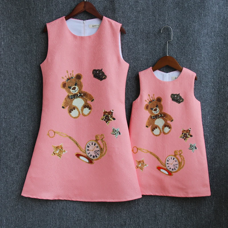 

Spring family look clothes children fashion sleeveless bear print mom kids baby girl vest dress mother daughter matching dresses
