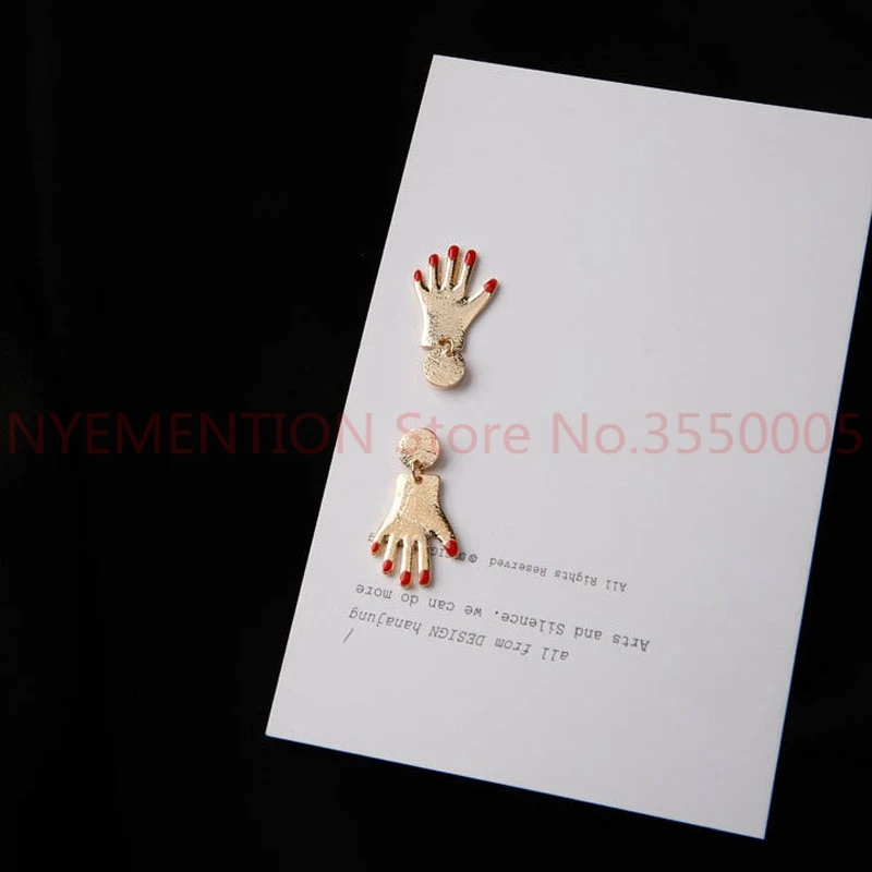 New Personalized Red Nails Plam Shaped Earrings 2018 Girls Tiny Gold Tone Hand Dangle For Women Femme 20pairs | Украшения и