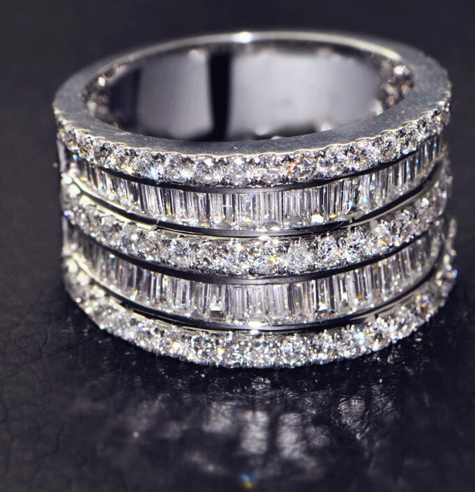 Женское небольшое кольцо из фианита свадебное ювелирное изделие белого золота с