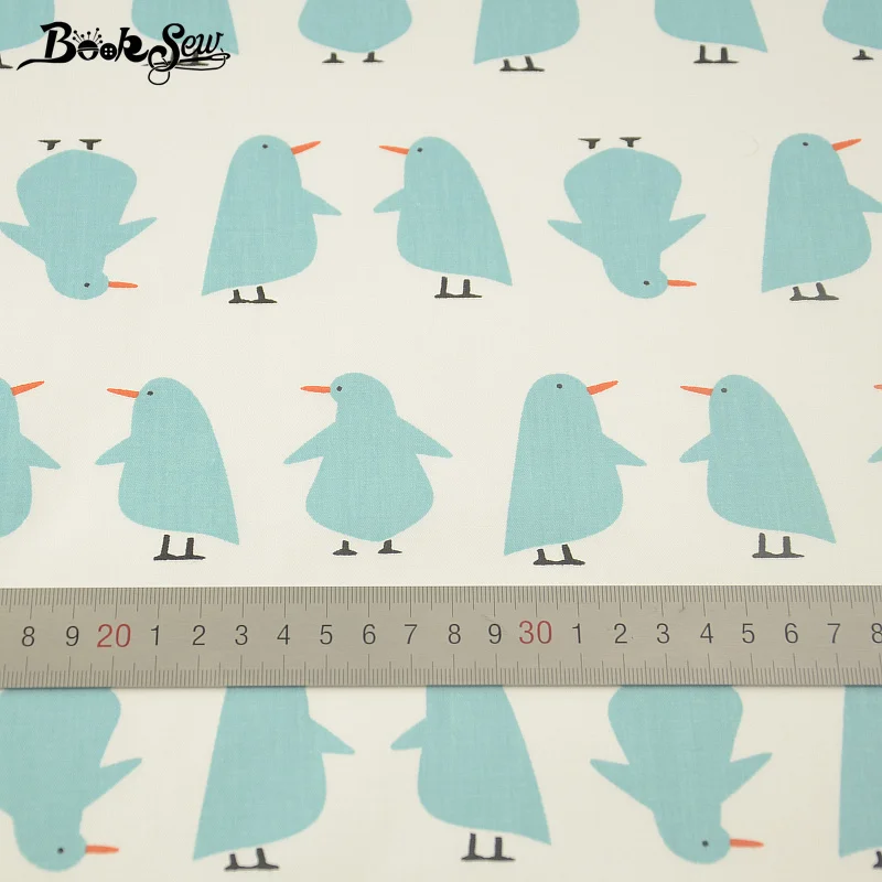 Твиловая ткань с рисунком симпатичного синего пингвина 100% хлопок домашний