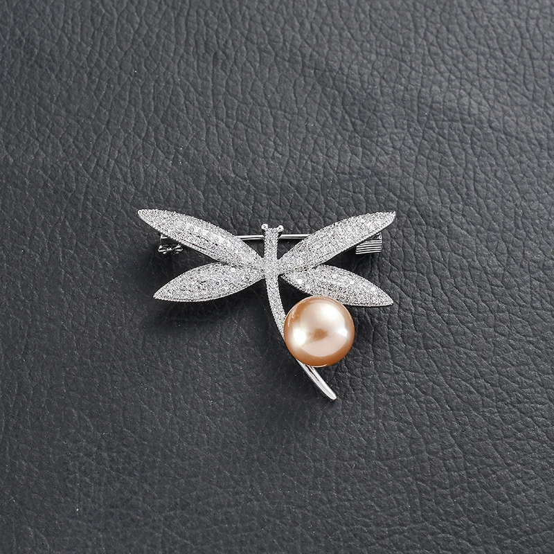 

High Quality Personality Trend Copper Brooch Silver Dragonfly Pearl Copper Zircon Dress Backpack Jewelry Jewelry Wedding