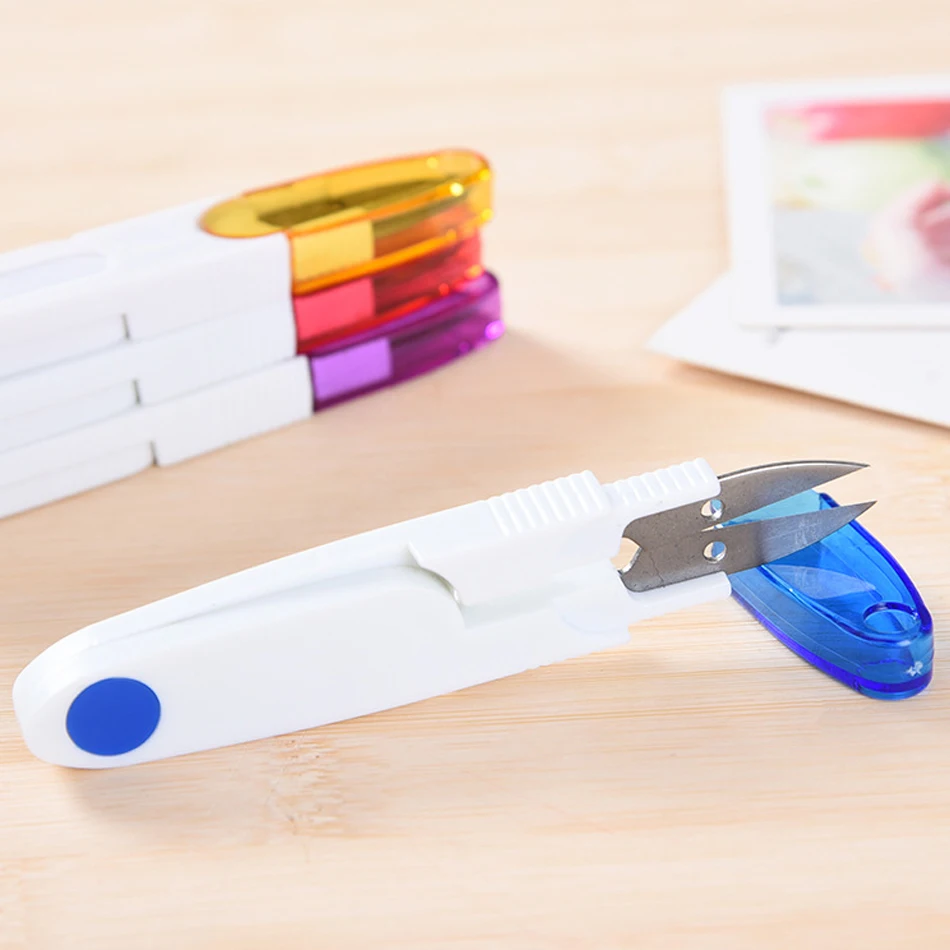 Рыболовные ножницы разных цветов маленькие с крышкой прозрачные вышивка